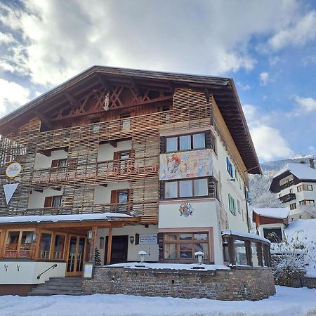Keyone Rooms Loisach Lermoos Exteriör bild
