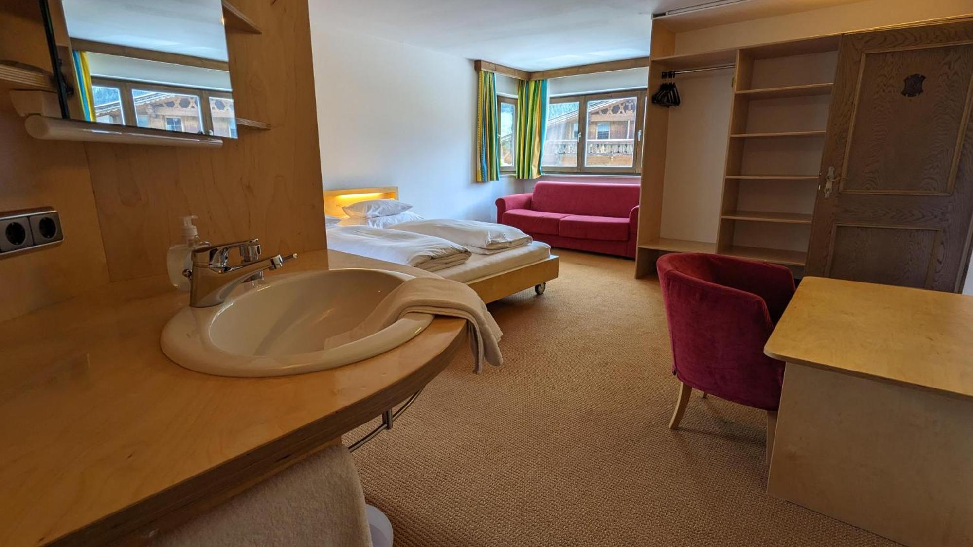 Keyone Rooms Loisach Lermoos Exteriör bild